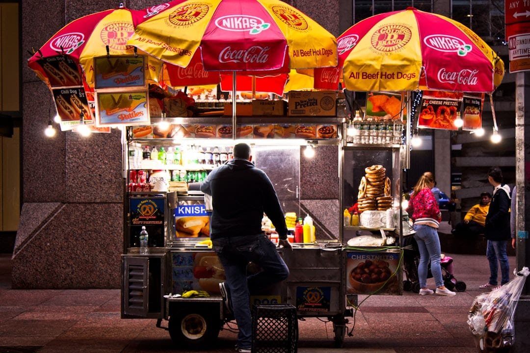 découvrez la richesse de la street food algérienne : saveurs authentiques, spécialités traditionnelles et délices de rue à ne pas manquer.