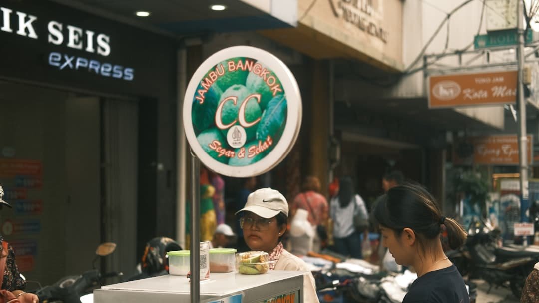 découvrez les saveurs authentiques de la street food algérienne, entre plats traditionnels et délices de rue, pour un voyage culinaire unique en algérie.