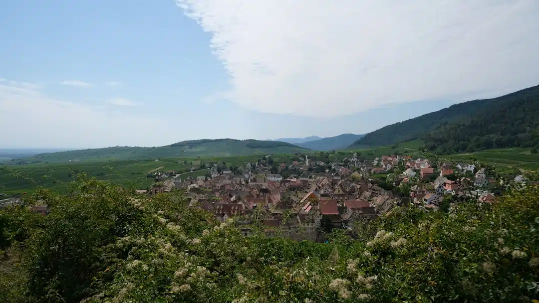 découvrez la kabylie, une région riche en culture, paysages magnifiques et traditions ancestrales au cœur de l'algérie.