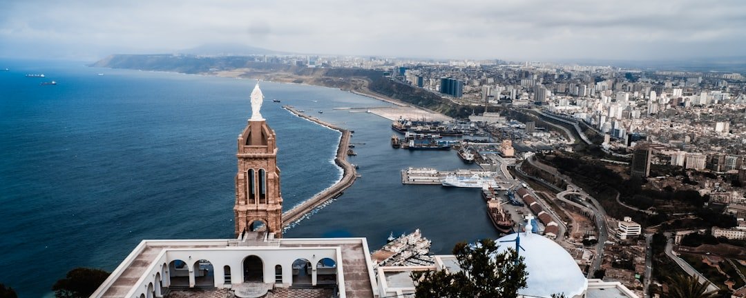 découvrez la révolte des passagers des ferries en algérie, les causes, les impacts et les réactions face à cette situation inhabituelle.
