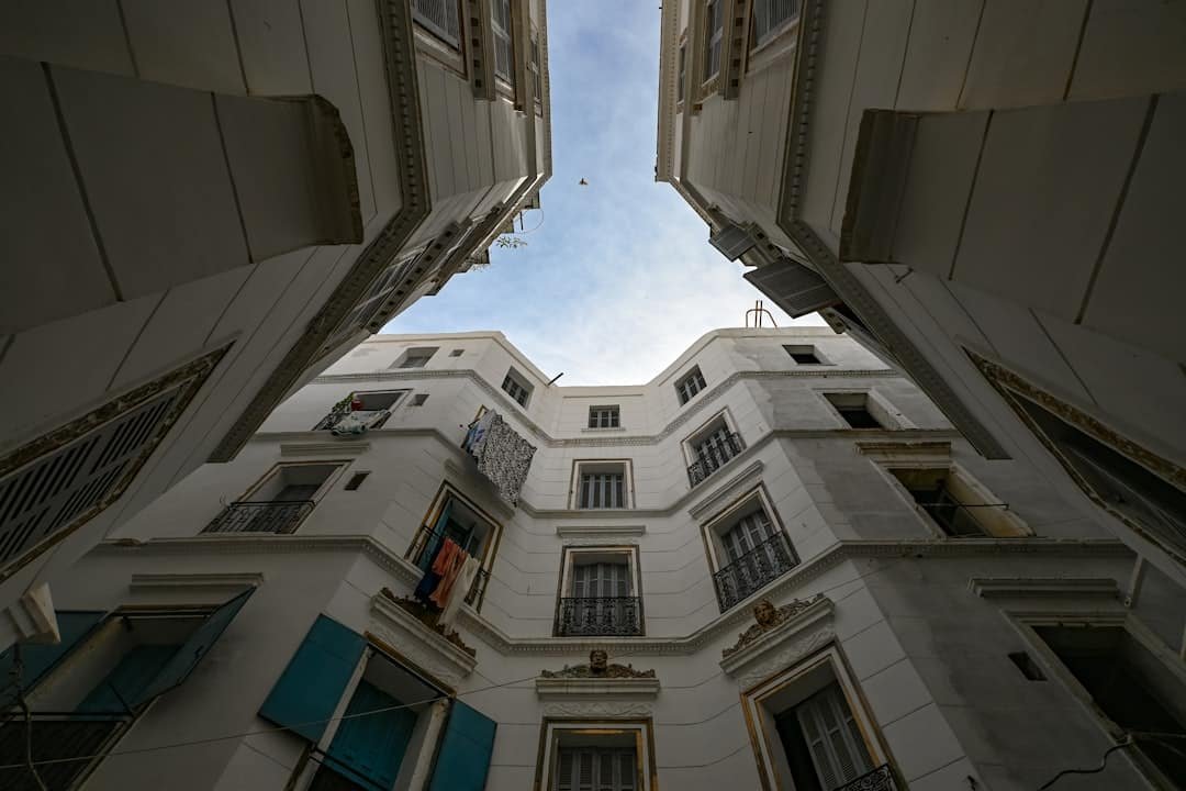 découvrez les meilleurs hôtels en algérie pour le mois de décembre. profitez d'offres spéciales et réservez votre séjour confortable dès maintenant.