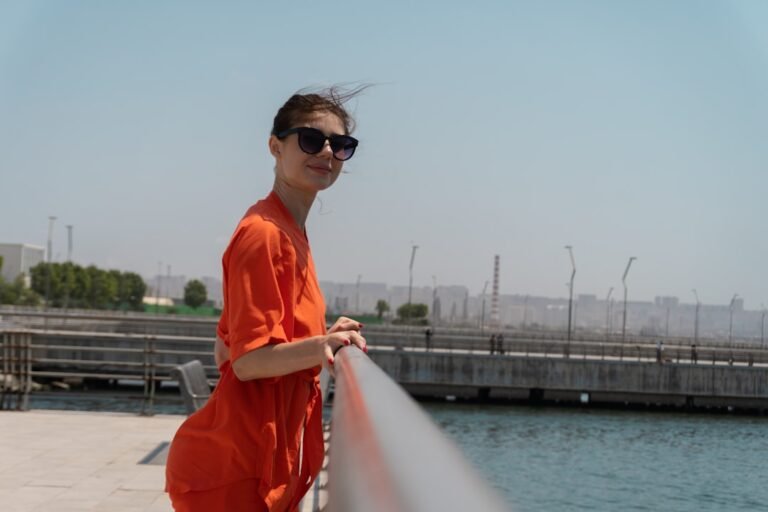 découvrez l'art du voyage spontané : astuces, destinations imprévues et conseils pour des aventures inoubliables en toute liberté.