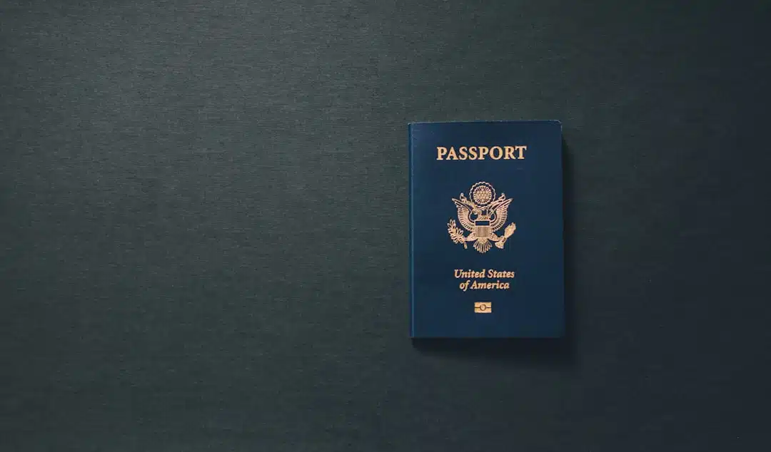 découvrez les conséquences et amendes liées au dépassement de la durée de votre visa. informez-vous sur les sanctions pour visa expiré et comment régulariser votre situation.