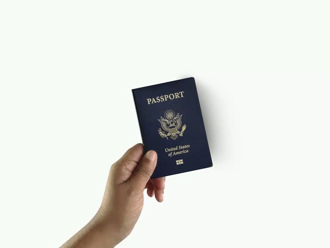 Tout ce qu'il faut savoir sur l'amende pour dépassement de visa : montant, conséquences et démarches pour régulariser votre situation.