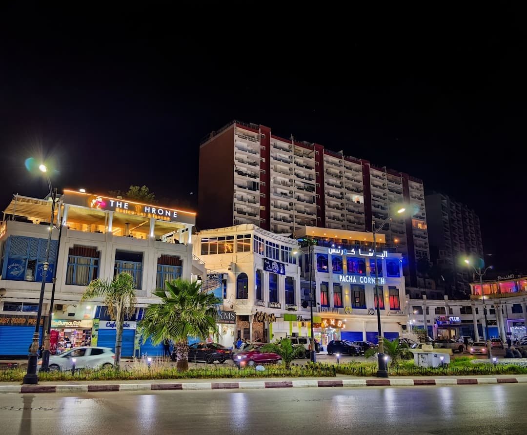 découvrez les meilleurs hôtels en algérie pour un séjour confortable et authentique. réservez votre hébergement idéal dès maintenant.