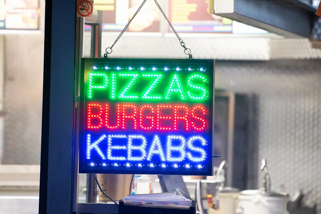 découvrez notre restaurant kebab moderne alliant saveurs authentiques et ambiance contemporaine pour une expérience culinaire unique.
