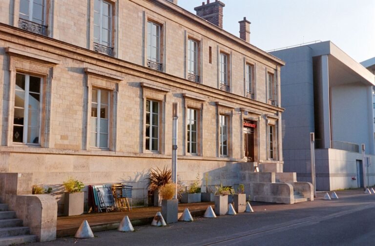 Consulat d'Algérie à Besançon - 1 rue de l'Industrie 25000