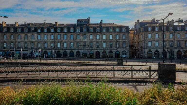 Consulat d'Algérie à Bordeaux - 41 rue Frantz Despagnet 33000