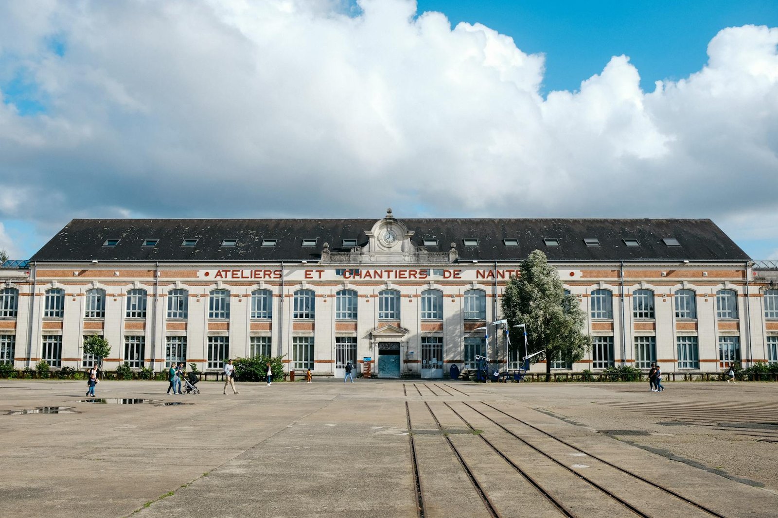 Consulat d'Algérie à Nantes - 57 rue du Général Buat 44010