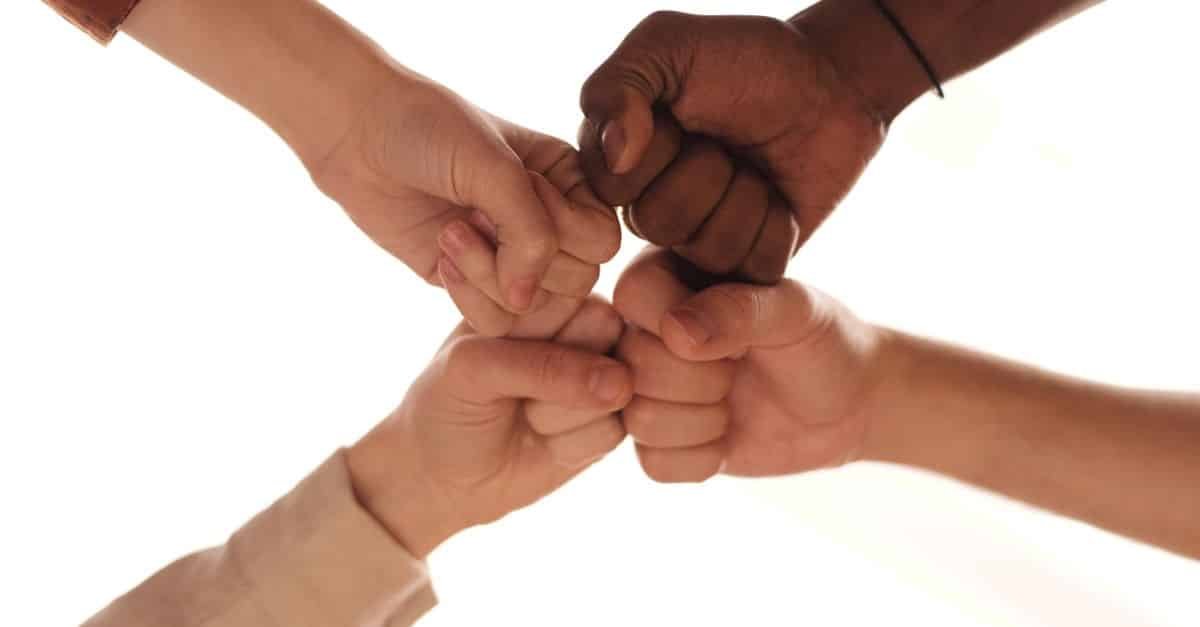 découvrez l'importance de l'intégration culturelle pour favoriser l'harmonie et la compréhension entre différentes communautés et enrichir la société.