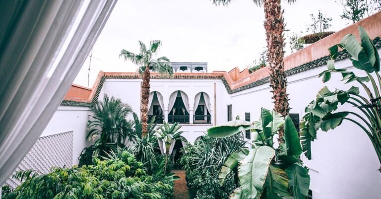avertissement concernant la location de vacances au maroc : découvrez les précautions à prendre pour une expérience de séjour sûre et agréable.