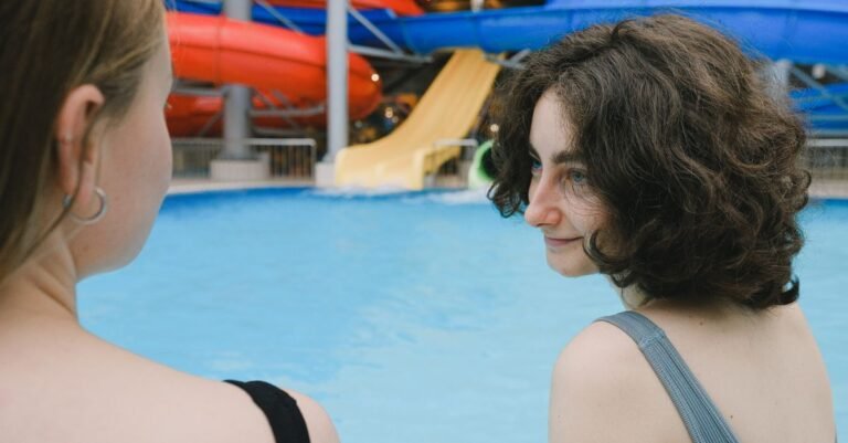 découvrez les meilleurs parcs aquatiques pour des moments inoubliables en famille ou entre amis. toboggans, piscines à vagues et activités nautiques vous attendent pour vous rafraîchir et vous amuser toute l'année.