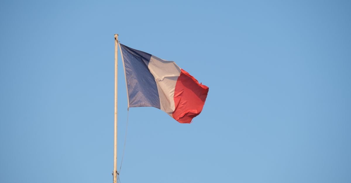 découvrez les principales raisons de refus de la nationalité française et comment les éviter pour maximiser vos chances d'obtenir la citoyenneté.