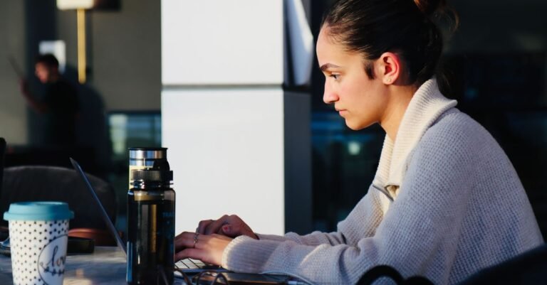 découvrez tout ce qu'il faut savoir pour étudier au canada : conseils, démarches, programmes et avantages d'une expérience éducative unique.