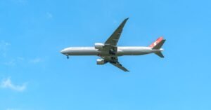 comparez et réservez vos vols au meilleur prix avec notre plateforme facile et rapide. trouvez des offres de vols vers toutes les destinations du monde.