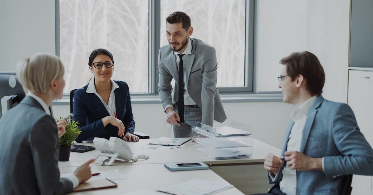 découvrez des opportunités de carrière passionnantes, développez vos compétences et avancez vers votre avenir professionnel idéal.
