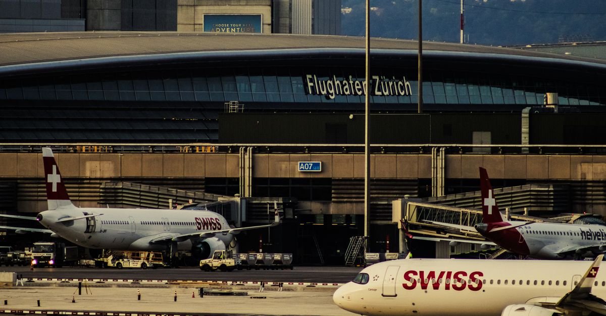découvrez un aéroport ultramoderne alliant technologie de pointe, confort exceptionnel et services innovants pour une expérience de voyage unique.